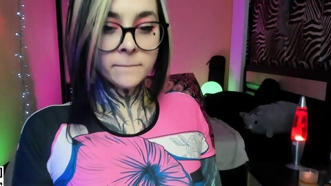 Amateur Webcam Teen Masturbates And Teases