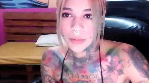 Amateur Webcam Teen Masturbates And Teases